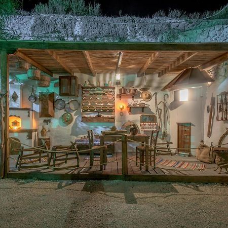 Emilia'S Little Farmhouses Agioi Anargyroi  Luaran gambar