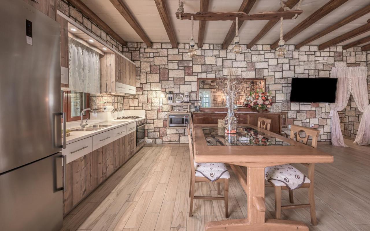 Emilia'S Little Farmhouses Agioi Anargyroi  Luaran gambar