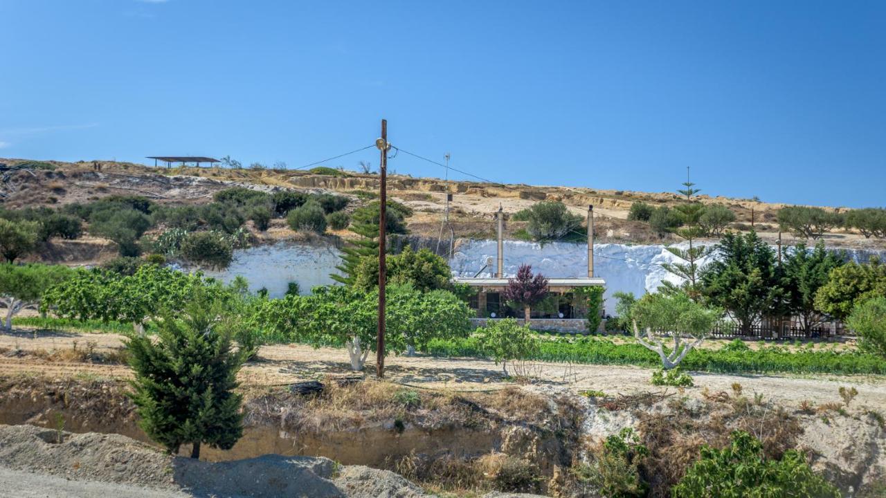 Emilia'S Little Farmhouses Agioi Anargyroi  Luaran gambar